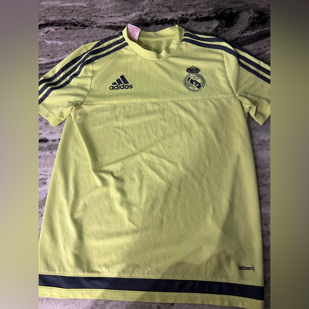 Official Adidas Reál Madrid jersey youth large